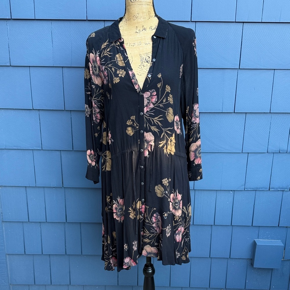Free People Floral Button-Down Dress - Black and Pink XS very oversized